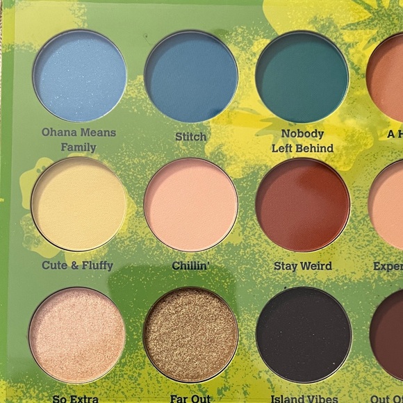 NEW! Stitch Eyeshadow Palette - Picture 14 of 16